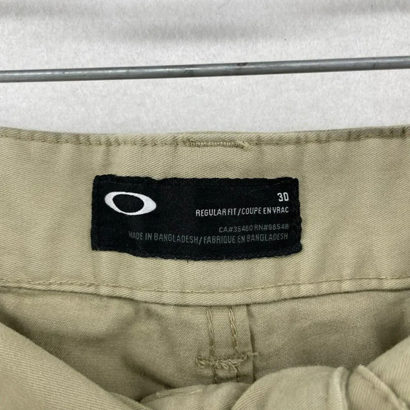 Oakley Shorts Men's Sz 30 Brown Regular Fit Mid-Rise Straight Leg Stretch - Picture 10 of 12